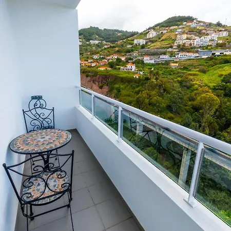 Guestready- Charming With Pool In Apartmán