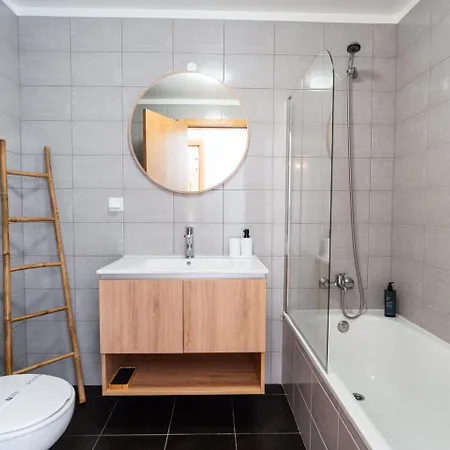 Guestready- Charming With Pool In Caniço