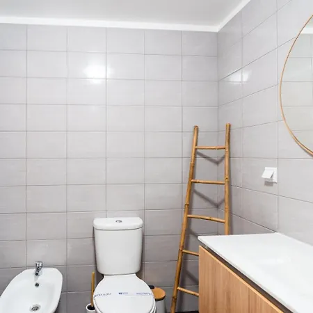 Апартаменты Guestready- Charming With Pool In