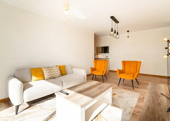 Guestready- Charming With Pool In