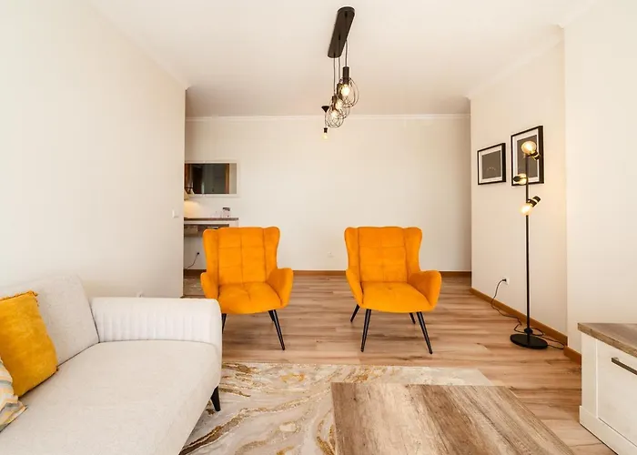 Apartman Guestready- Charming With Pool In