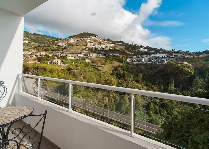 Guestready- Charming With Pool In