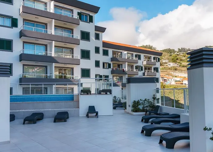 Guestready- Charming With Pool In * Caniço