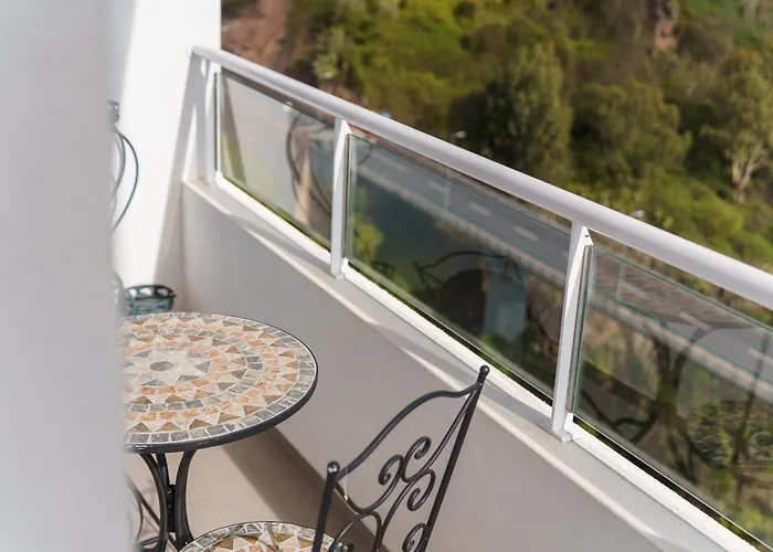 Guestready- Charming With Pool In Apartman Caniço